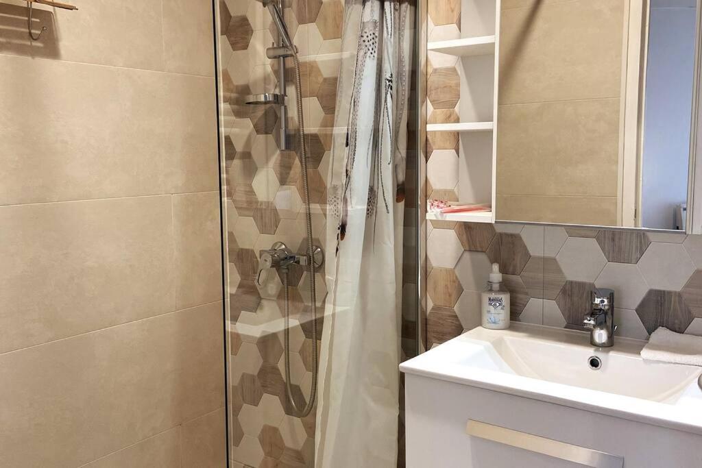Le Saint-Amour Appartement Classe 2 Etoiles المظهر الخارجي الصورة